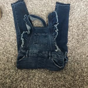 Ruffle overalls closet closing
